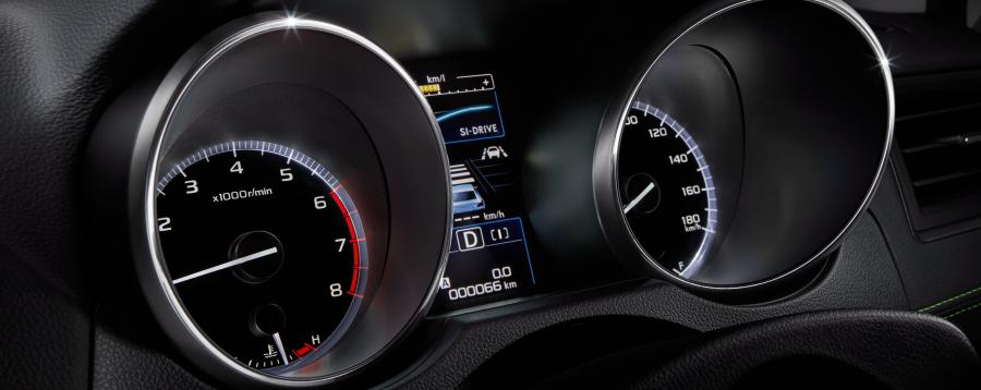 Панель приборов Subaru Legacy Outback X-Break 2018 года  (фото 6 из 15)
